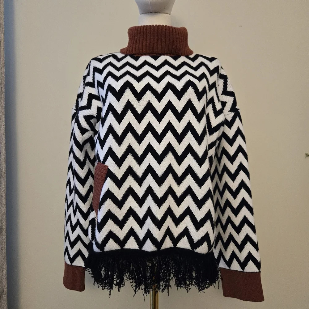 Women's Warm Black White Turtleneck Fringe Sweater size LARGE